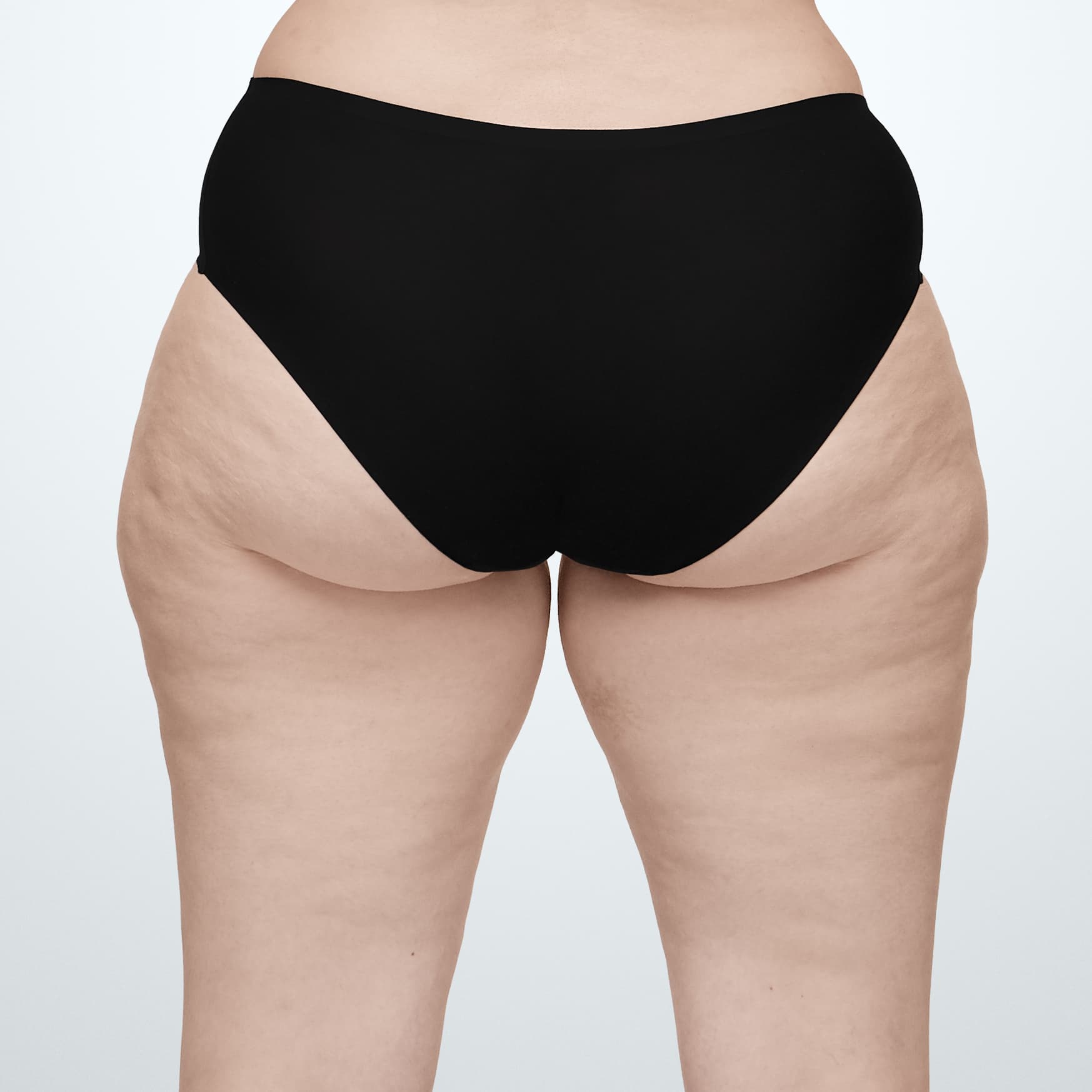 Thighs_Female_Model2_Before_Back.jpg